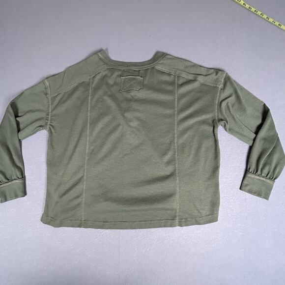 Blu Pepper Forest Green Women’s Sz L Top Henley contrast stitching - Picture 3 of 7